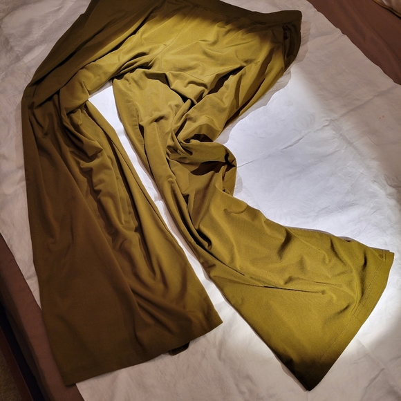 Halston wide leg pant - Picture 8 of 8